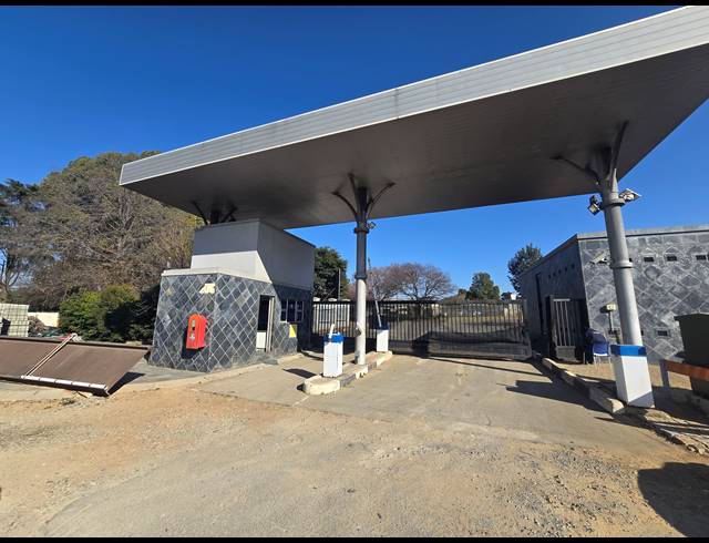 7,000M² WAREHOUSE FOR SALE IN ANDERBOLT